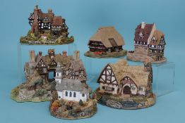 Six Lilliput Lane cottages, 'Tudor Court', 'Nuernberger Burgerhaus', 'Schwarzwaldhaus', 'Das