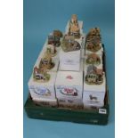 Thirty one various Lilliput Lane cottages, including Collectors Club editions (31) , boxed
