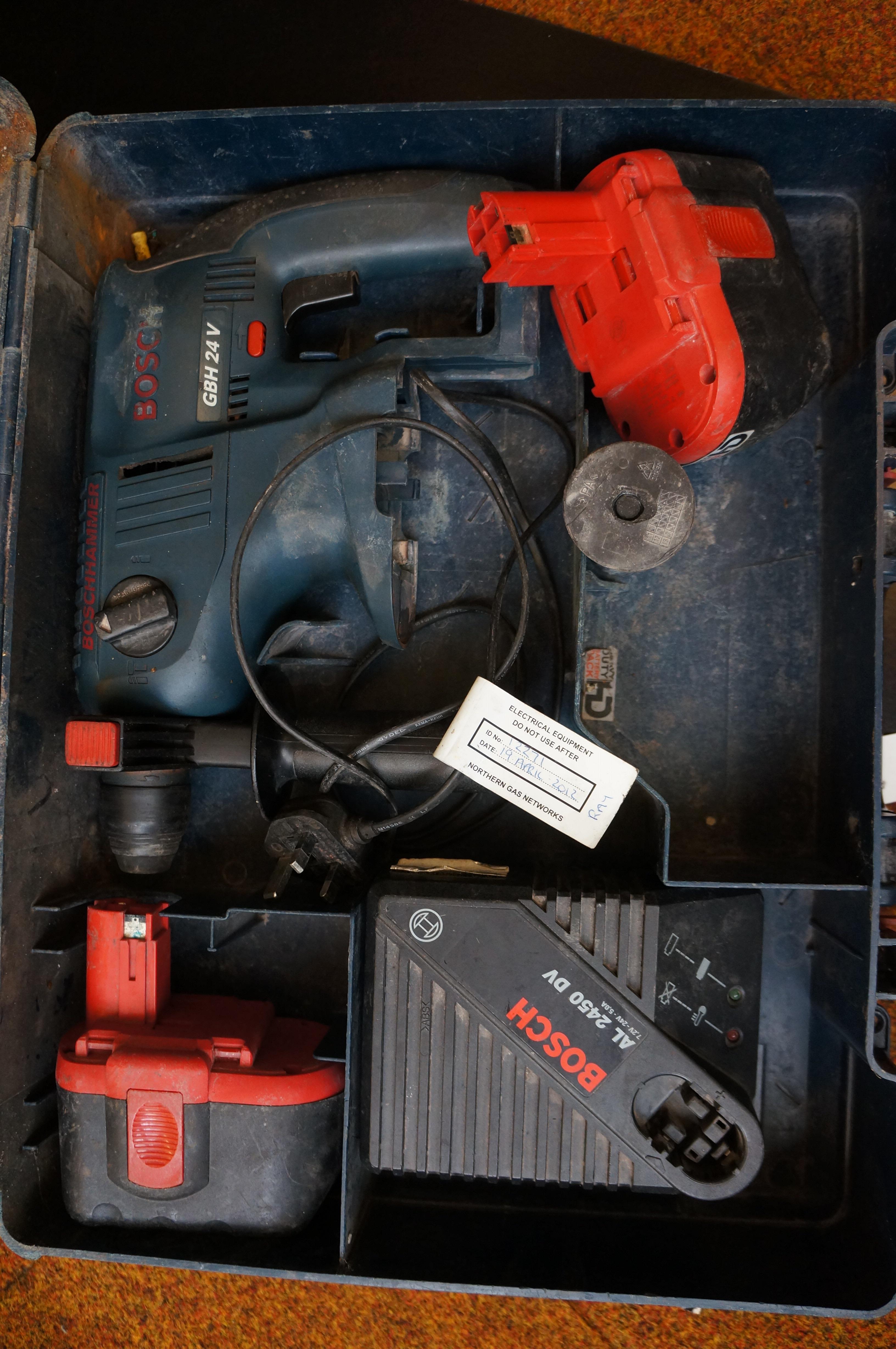 Bosch battery operated drill GBH 24 volt together