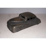 Early metal car - see photos 25 cm wide