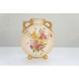 Royal Worchester moon vase 553 Height 15 cm
