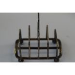 Silver toast rack