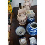 Collection of ceramics to include Isle of white gl