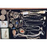 Good collection of silver jewellery, coinage & oth