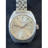 Vintage Sekonda automatic day/date wristwatch - cu