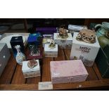 Collection of lilliput lane, Aynsley & others