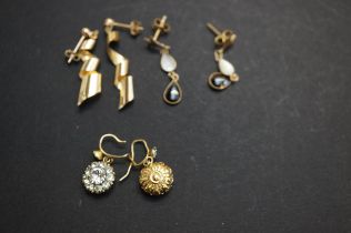 3x Pairs of gold earrings