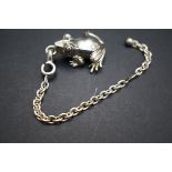 Silver frog with chain Weight 24g