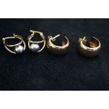 2 Pairs of 9ct gold earrings