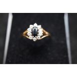 9ct gold ring set with sapphire & cz stones Weight