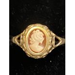 9ct Gold cameo ring Size S