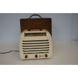 Vintage bakelite radio with fitted box