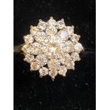 9ct Gold cluster ring set with cz stones Weight 3g