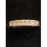 14ct Gold ring set with 7 stones Weight 3.0g Size