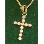 9ct gold cross & chain set with cz stones Weight 3