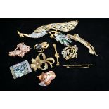 Collection of costume jewellery brooches, all sign
