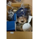 Unsorted mixed box to include crystal ware, cerami
