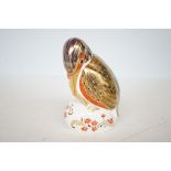 Royal crown derby kingfisher with gold stopper