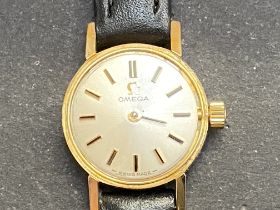 Ladies Omega wristwatch - recommended for spares/r