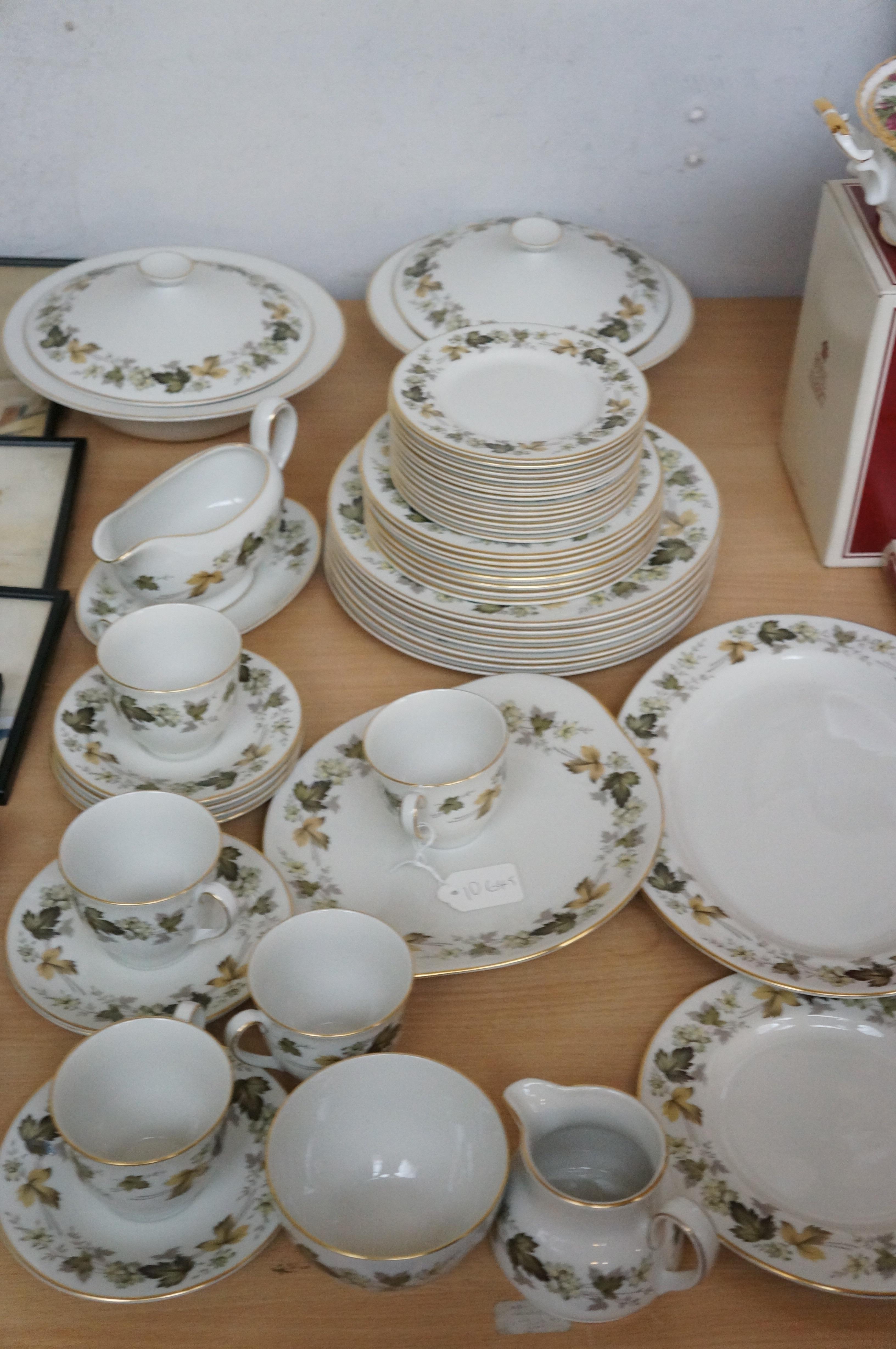 Royal Doulton TC1019 larchmont dinner service