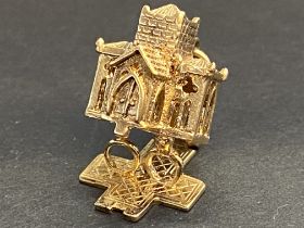9ct Gold charm/pendant wedding chapel