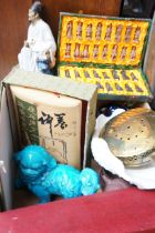 Mixed box to include oriental chess set, oriental