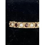 9ct Gold ring set with red stones & pearls Weight