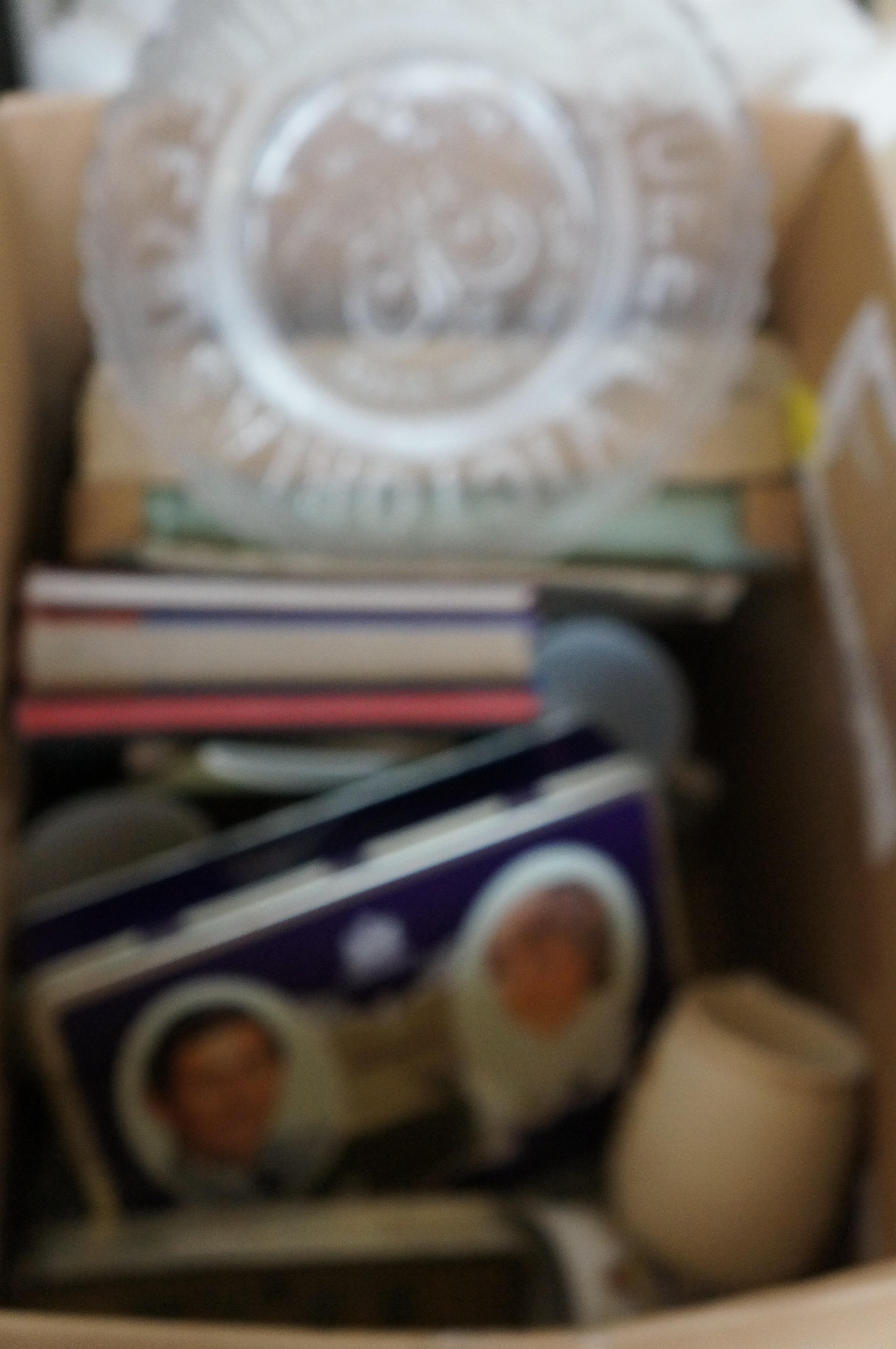 Mixed box of commemorative ware