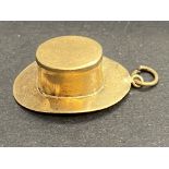 9ct Gold charm/pendant top hat