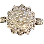 9ct gold diamond cluster ring Weight 2.7g Size O