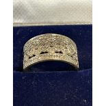 9ct Gold band ring set with diamonds Weight 3.3g S