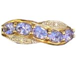 9ct Gold ring set with amethyst & diamonds Weight