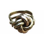 18ct gold knot ring Size N Weight 5.2g