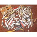 Large collection of pen knives & others