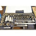 Socket wrench set