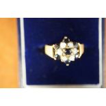 9ct gold ring set with opals & sapphires Size M We
