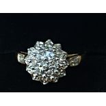 9ct Gold diamond cluster ring 0.5 Weight 2.5g Size