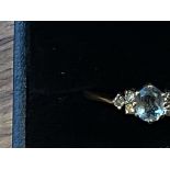 9ct gold ring set with aquamarine & diamonds Weigh