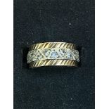 9ct gold dual colour ring set with white stones Si