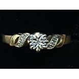 9ct gold ring set with diamonds Weight 2.6g Size U