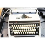 Vintage Gabriele 25 cased typewriter