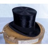 A top hat 19.5cm front to back x 15cm