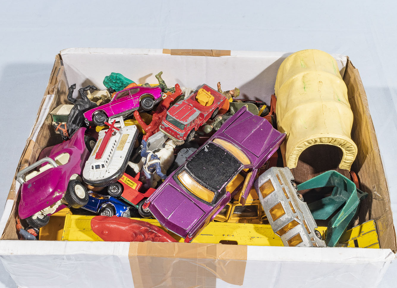 A box of Dinky, Corgi and other die cast vehicles