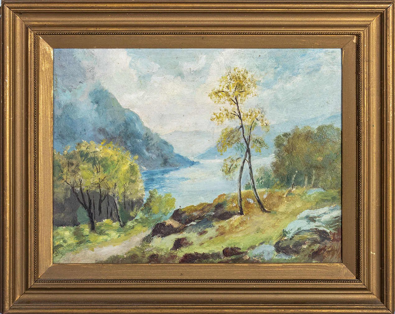 Gilt framed oil on board of a loch scene, 32cm x 40cm together with A framed watercolour depicting a - Bild 2 aus 3