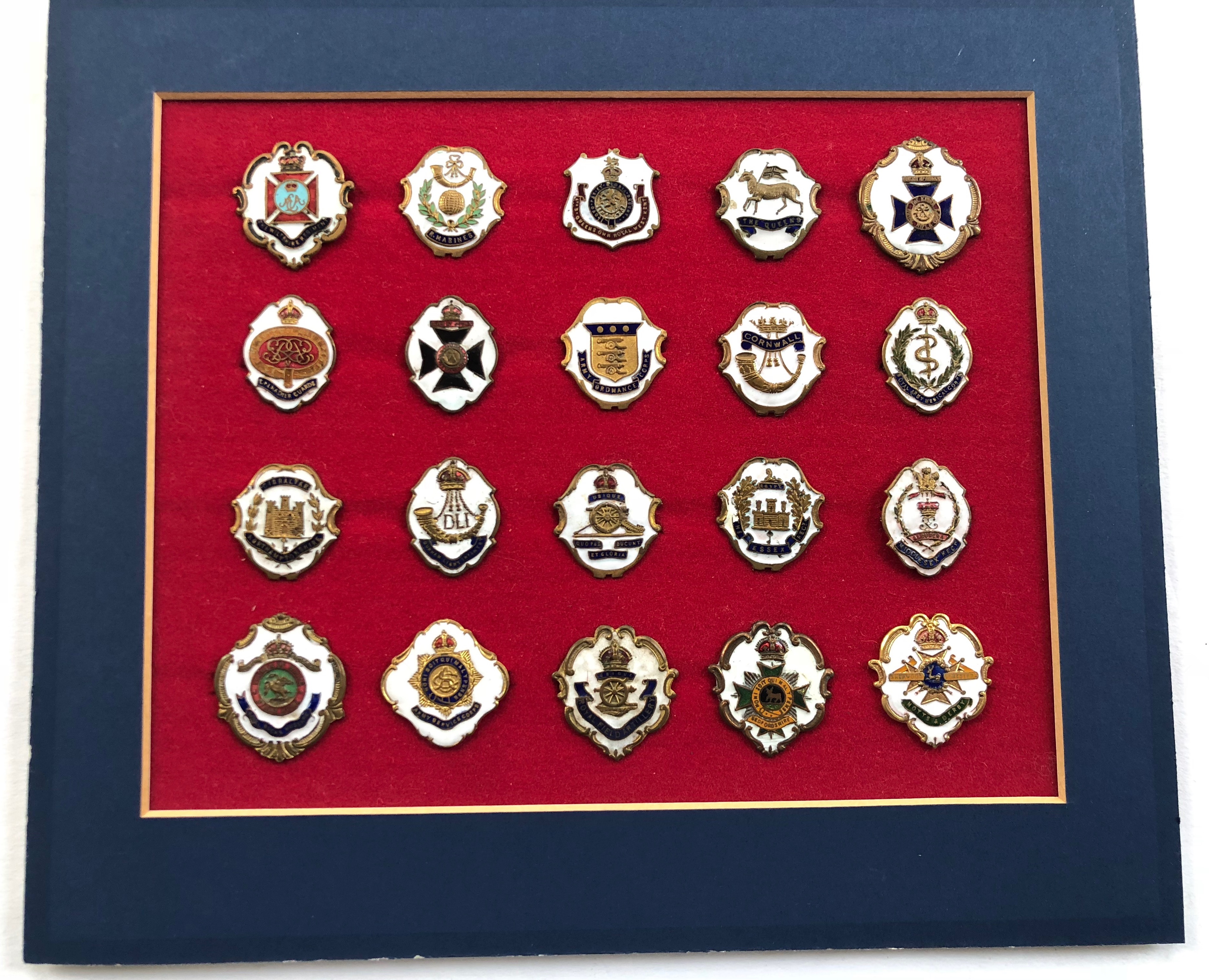 WW1 White Faced Enamel Regimental Sweetheart Brooches A selection of 20 brooches including: Royal