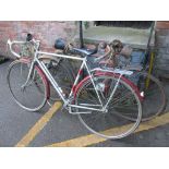 Two bikes to include an early 20th century Raleigh and a vintage Dawes bike Location: