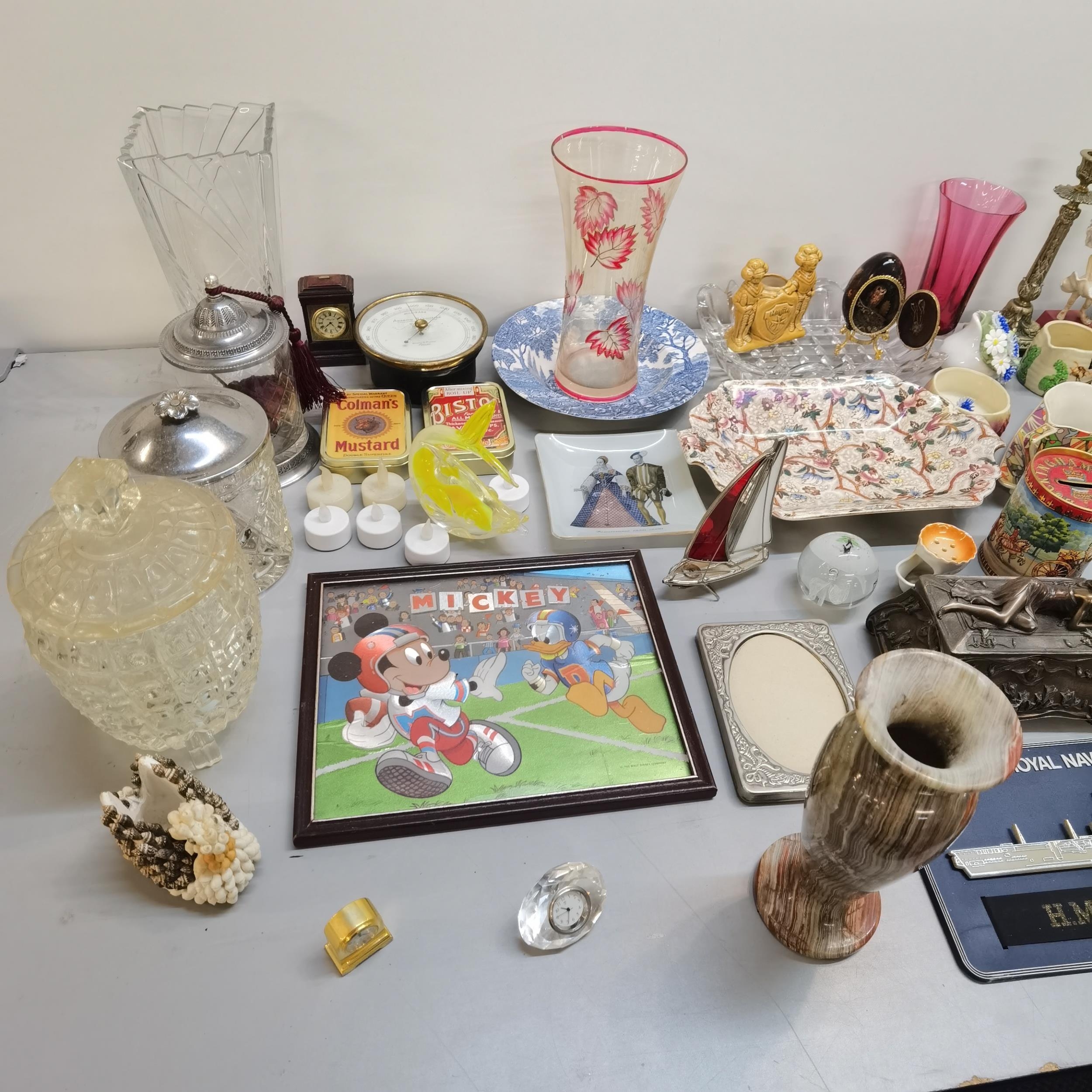 A mixed lot of collectables to include ceramics and glassware, Steins wall art, cups and dishes - Image 2 of 4