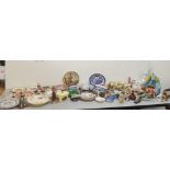 Mixed collectables to include Beswick models (A/F) of a fox, dogs and pony, a quantity of