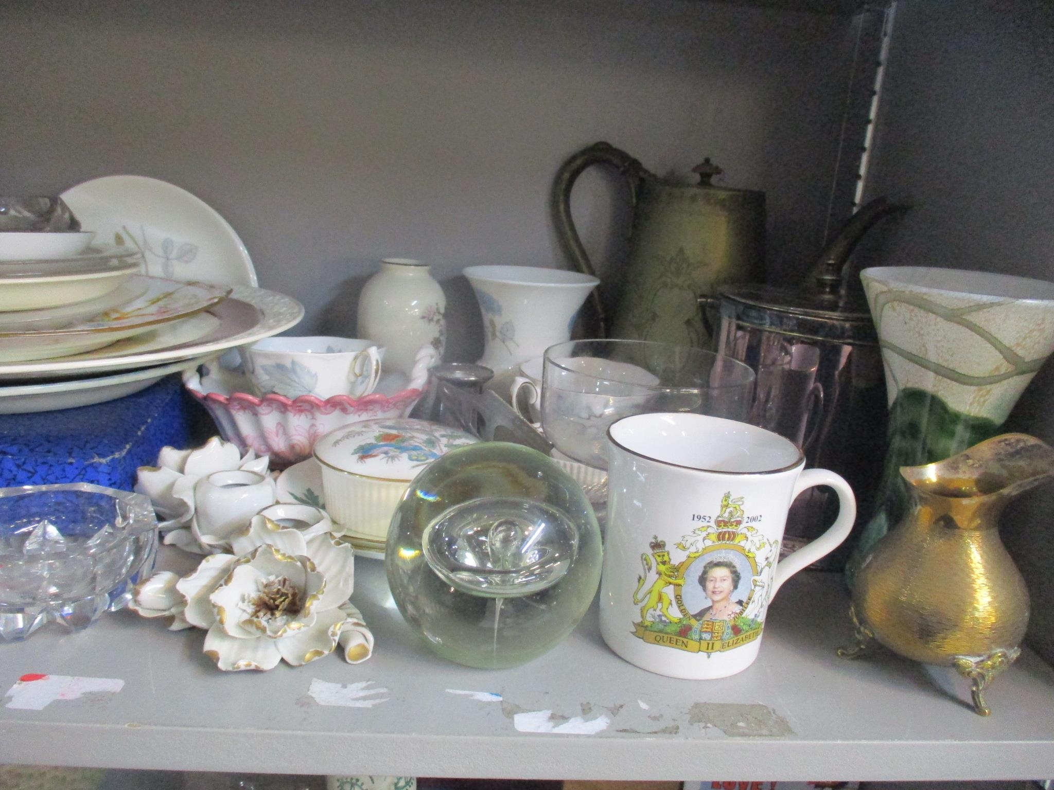 A mixed lot to include cased cutlery, Royal Albert silver Maple and other items Location: - Image 2 of 3