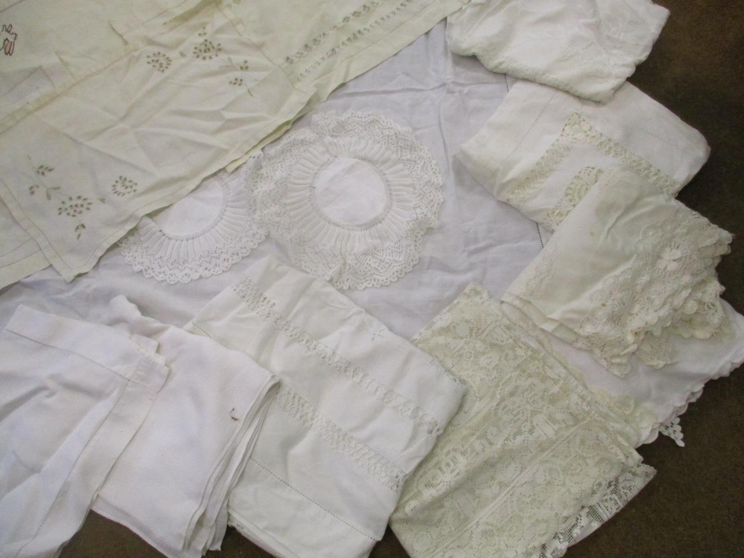 Eight Victorian and Edwardian white cotton table cloths in square form with machine made - Image 3 of 3
